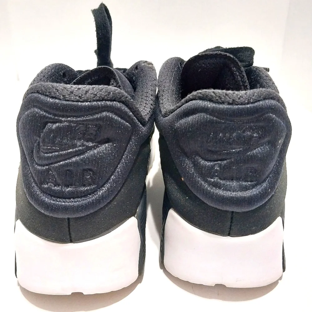 Nike Air Max 90 Ultra‎ PRM Sneakers, Size 7.5W|6Y|EUR 38.5